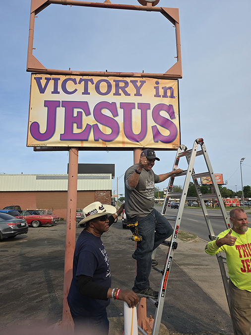 BELIZE // Gods Ten Commandments BELIZE // Gods Ten Commandments